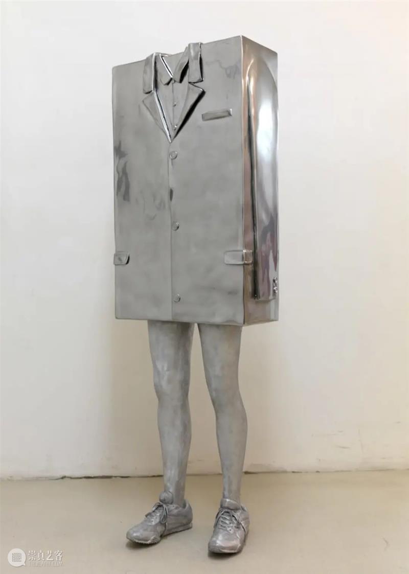 艺术家 | 欧文·沃姆 Erwin Wurm 博文精选 Thaddaeus Ropac 欧文 沃姆 Wurm 艺术家 作品 问题 雕塑 概念 日常生活 时代 崇真艺客